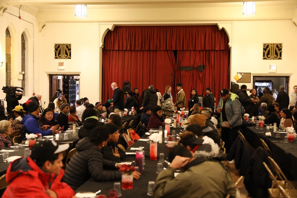 Locals and migrants attend a banquet at First Presbyterian Church of Chicago on Nov. 30, 2023. (Photo courtesy of First Presbyterian Church of Chicago)