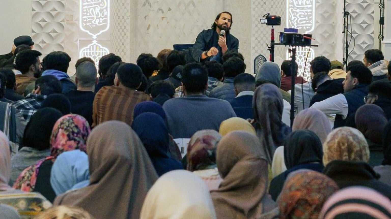 Muslim Chaplain Kaiser Aslam speaks to students at the Center for Islamic Life at Rutgers University. (Photo courtesy of Kaiser Aslam)