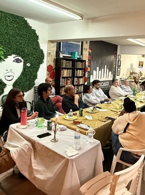 Chicago Baha’i community breaks fast. (Courtesy of Syda Taylor)